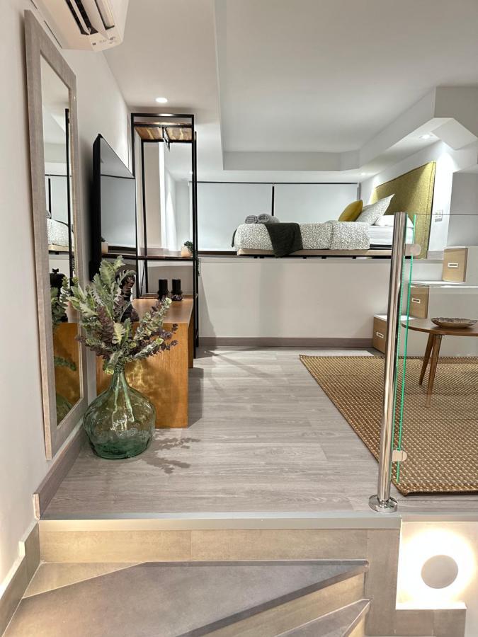 Suites 18 - Hostatel Гранада Экстерьер фото