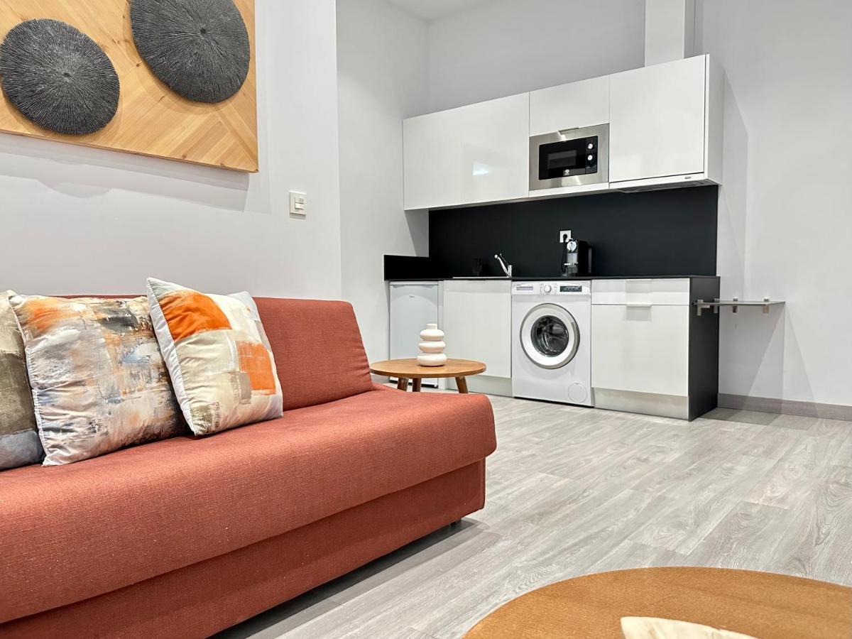 Suites 18 - Hostatel Гранада Экстерьер фото