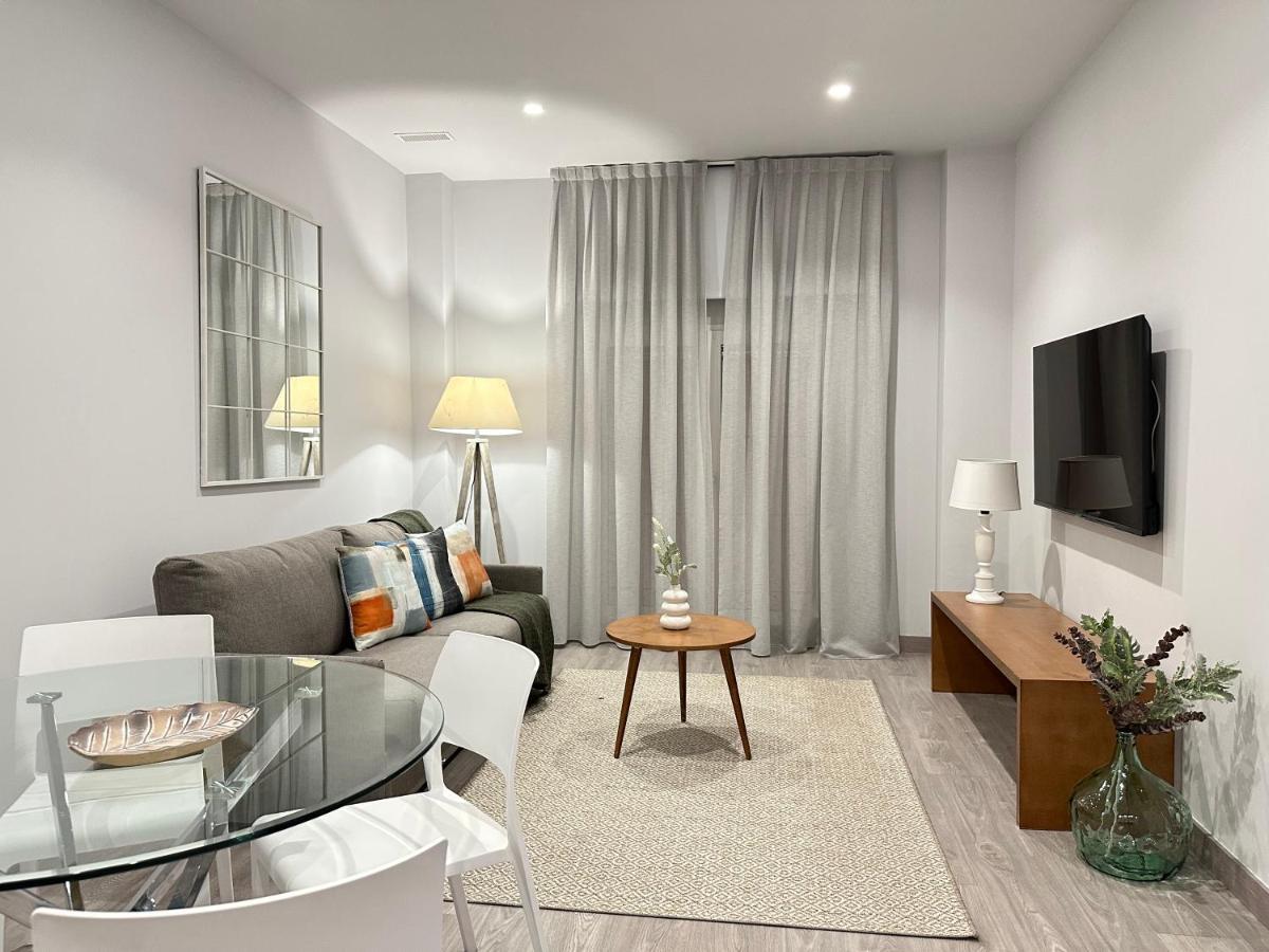 Suites 18 - Hostatel Гранада Экстерьер фото